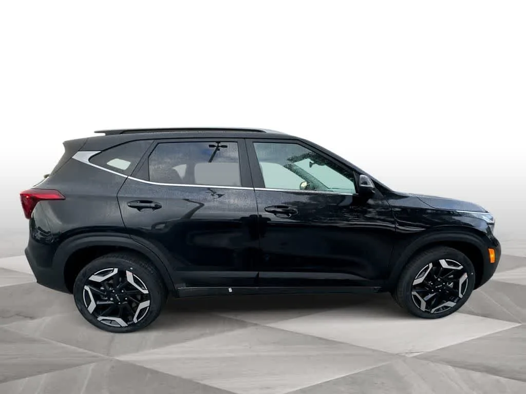 2026 Kia Seltos SX photo 9