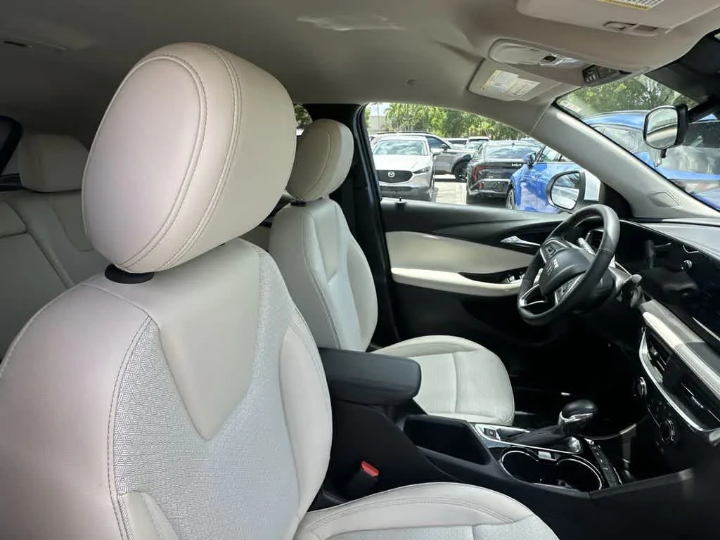 2024 Buick Encore GX Preferred photo 13