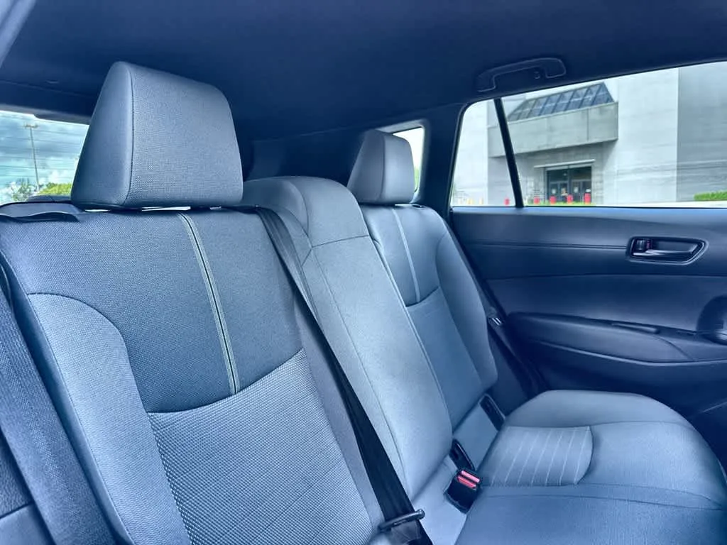 2025 Toyota Corolla Cross Hybrid SE photo 26