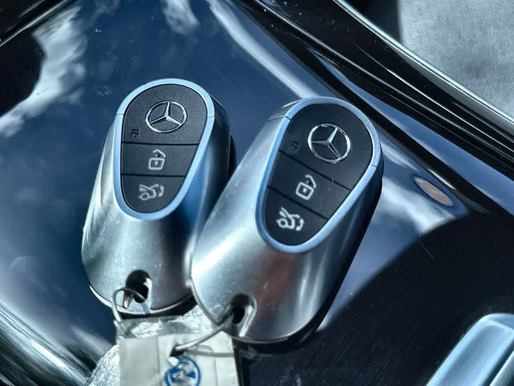 2025 Mercedes-Benz C 300 C 300 photo 28