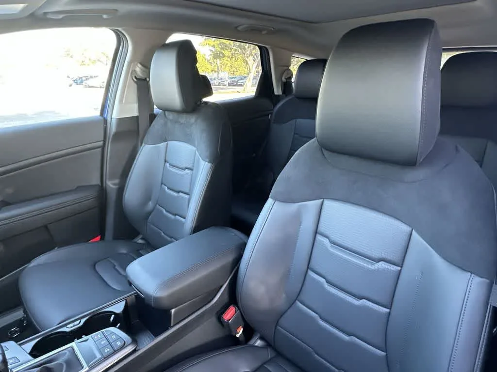 2026 Kia Sportage SX-Prestige photo 14