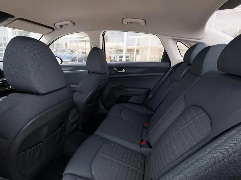 2026 Kia K5 LXS photo 18
