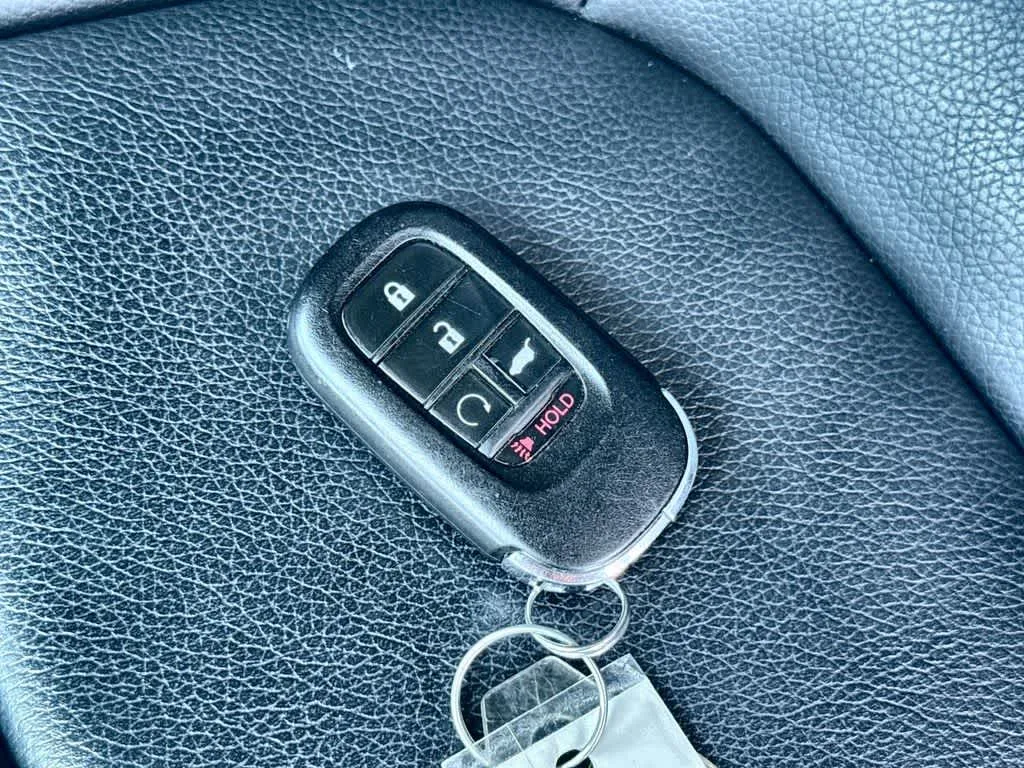 2023 Honda Pilot EX-L 7 Passenger photo 28