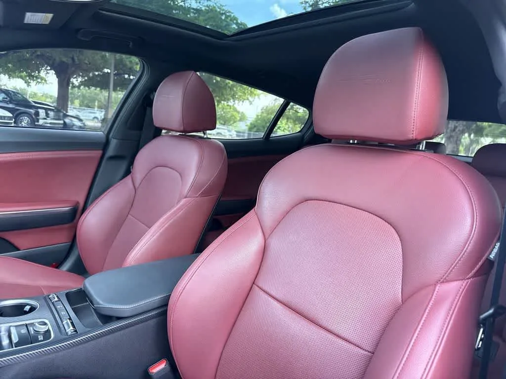 2023 Kia Stinger GT-Line photo 14