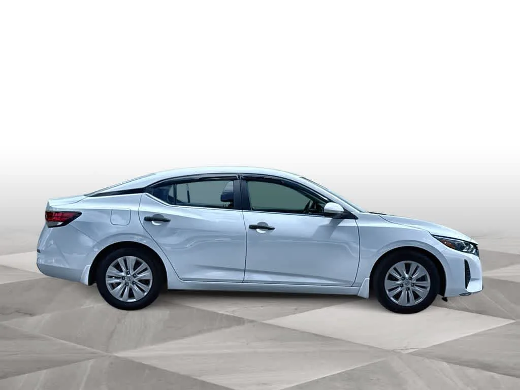 2025 Nissan Sentra S photo 9