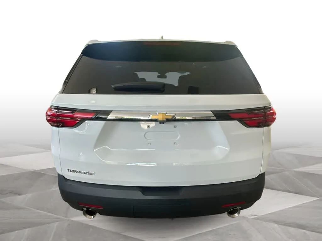 2023 Chevrolet Traverse LS photo 7