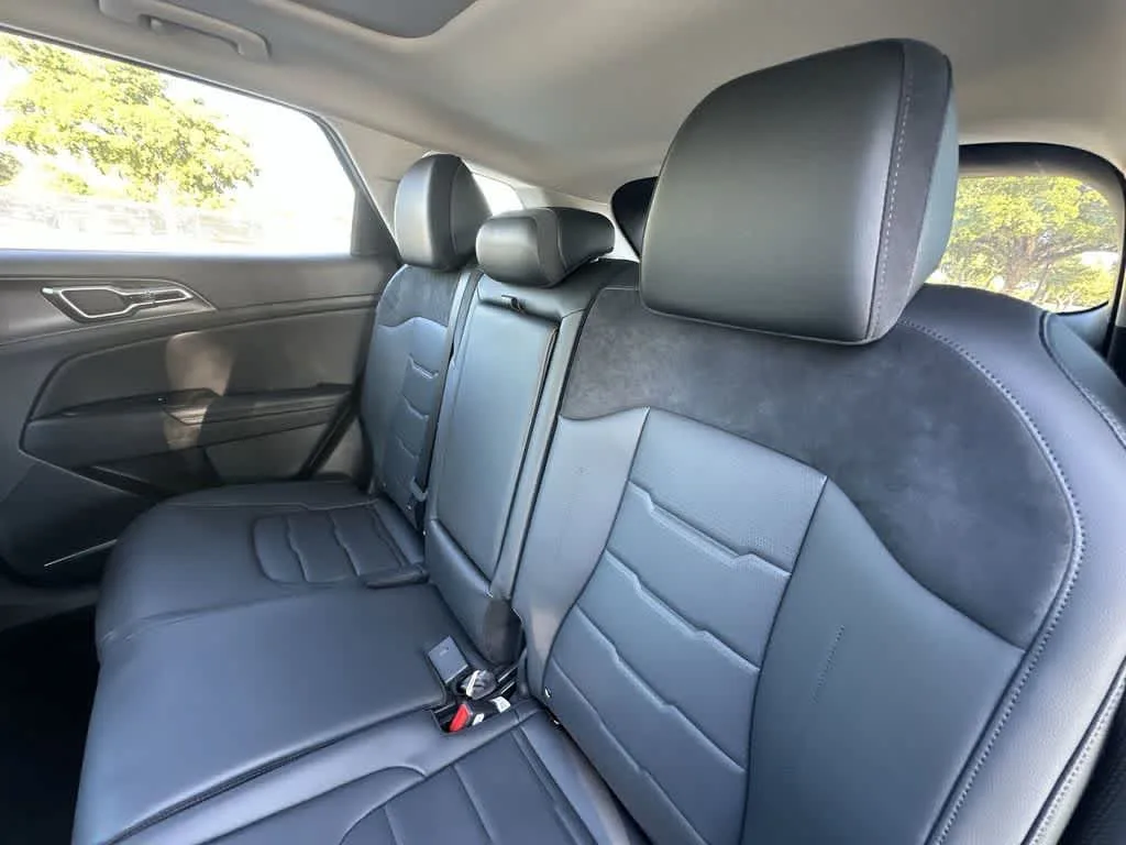 2026 Kia Sportage SX-Prestige photo 22