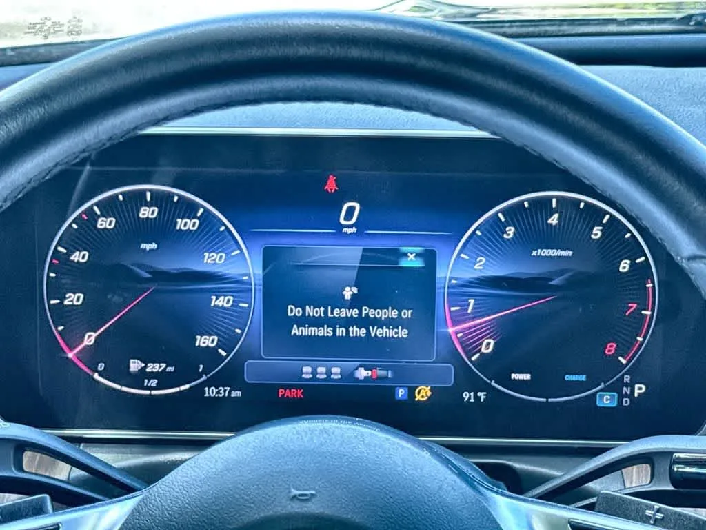 2025 Mercedes-Benz C 300 C 300 photo 16