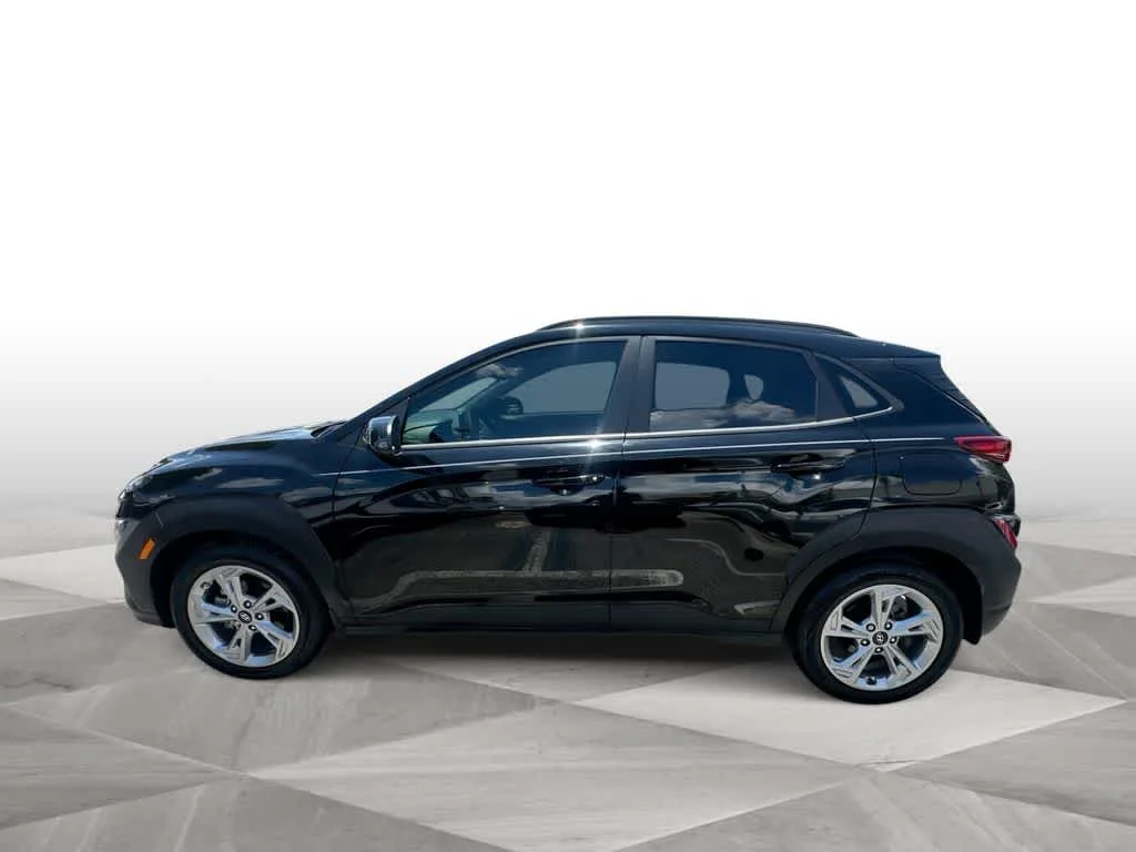 2023 Hyundai Kona SEL photo 5
