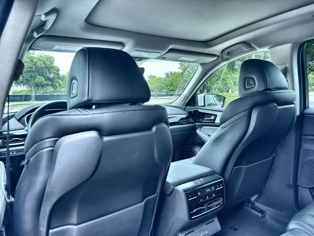 2023 Acura MDX Base photo 23