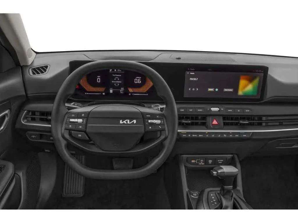 2026 Kia K4 LXS photo 3