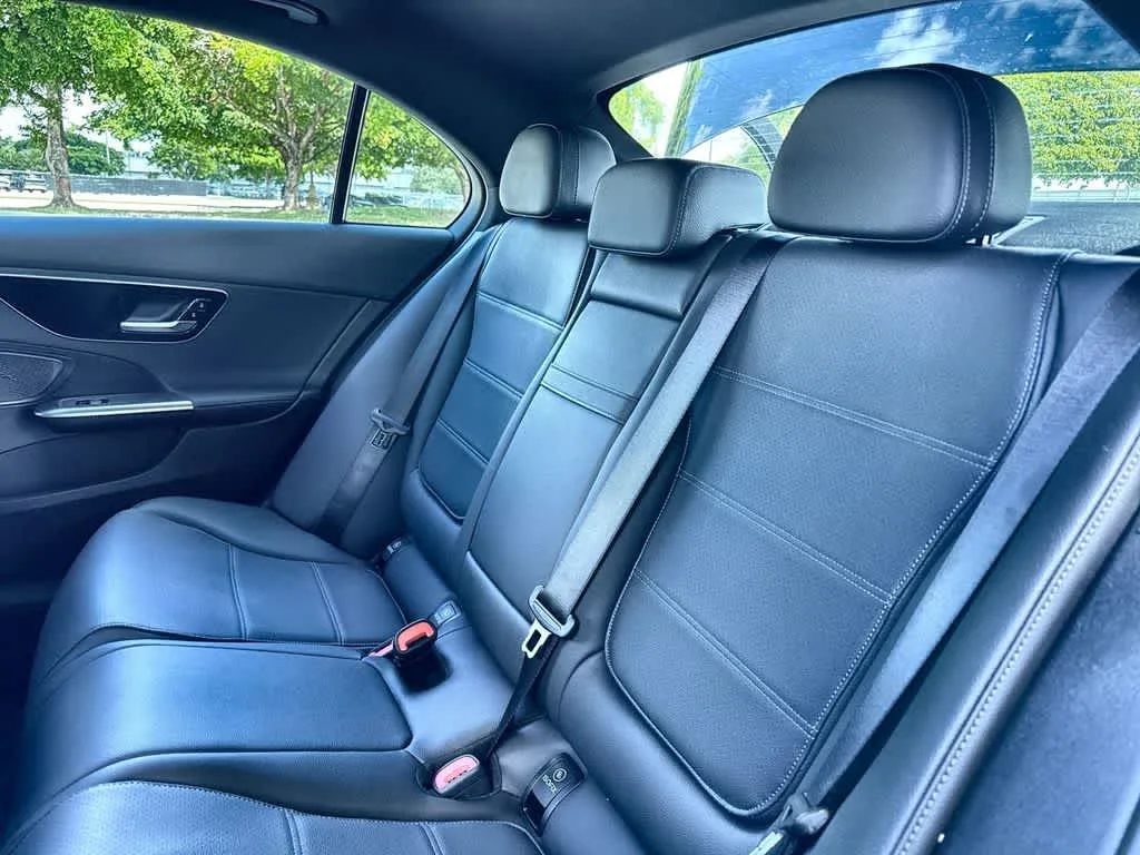 2025 Mercedes-Benz C 300 C 300 photo 22