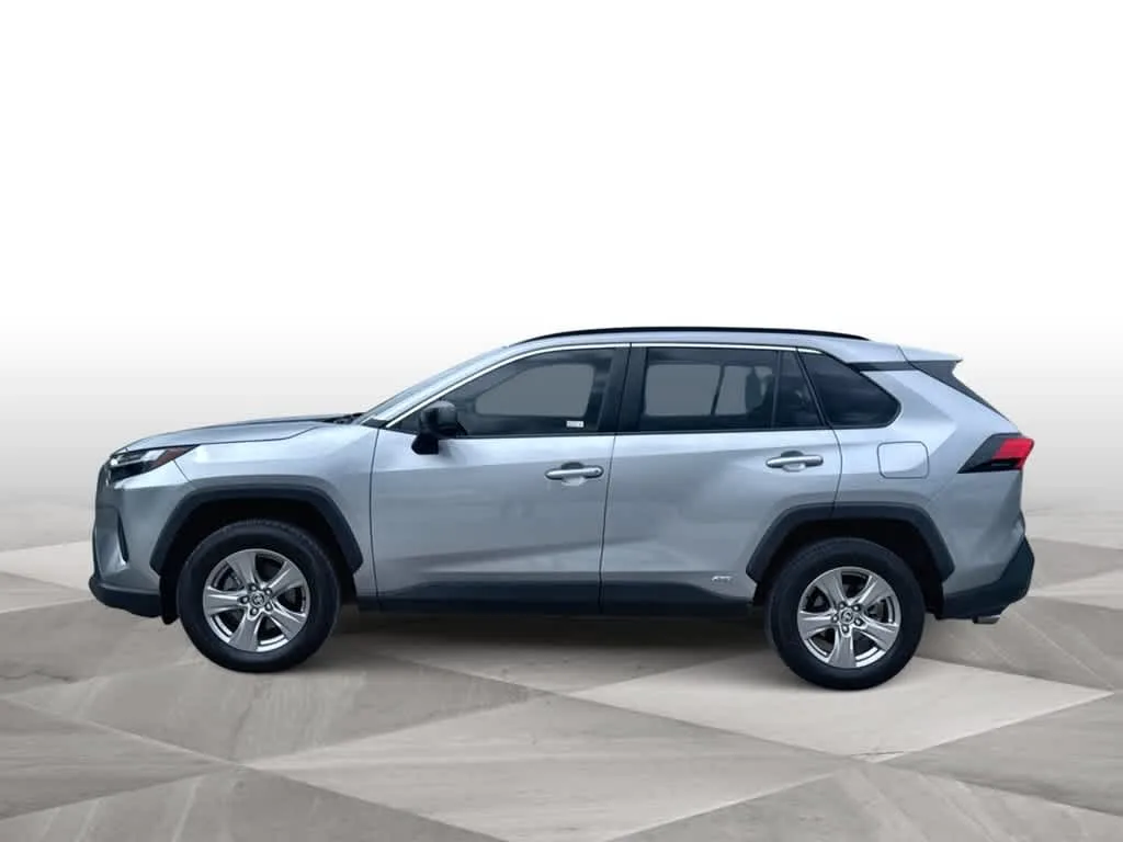 2024 Toyota RAV4 Hybrid LE photo 5