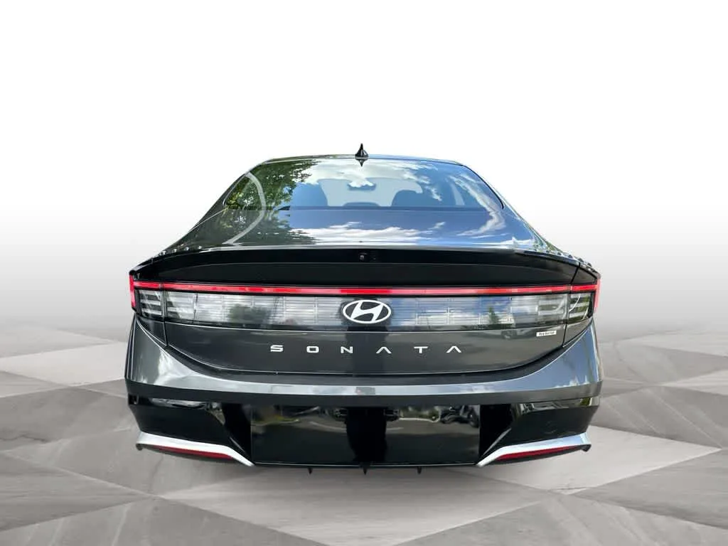 2025 Hyundai Sonata Hybrid SEL photo 7