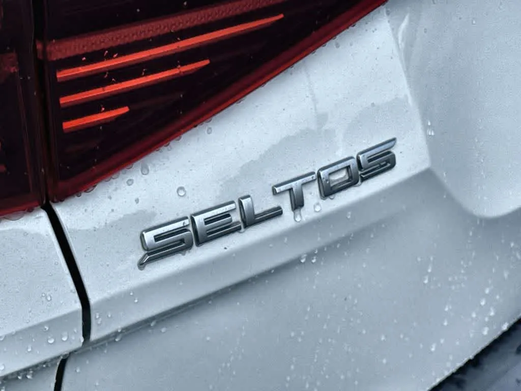 2022 Kia Seltos Nightfall photo 10