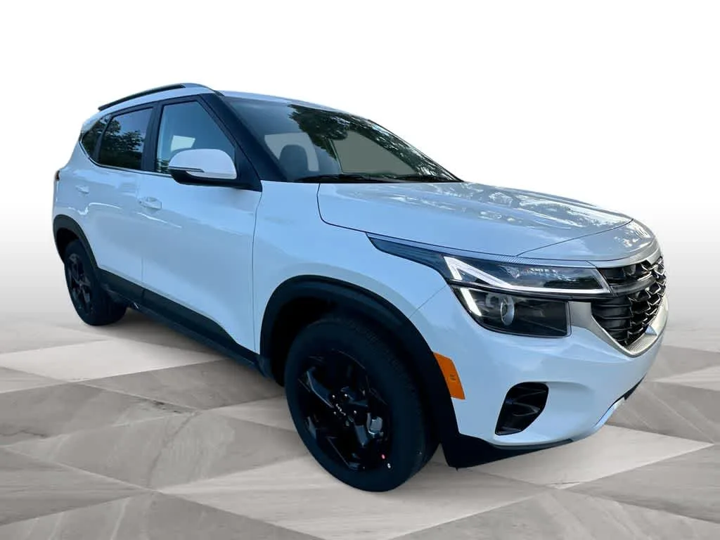 2026 Kia Seltos EX photo 2
