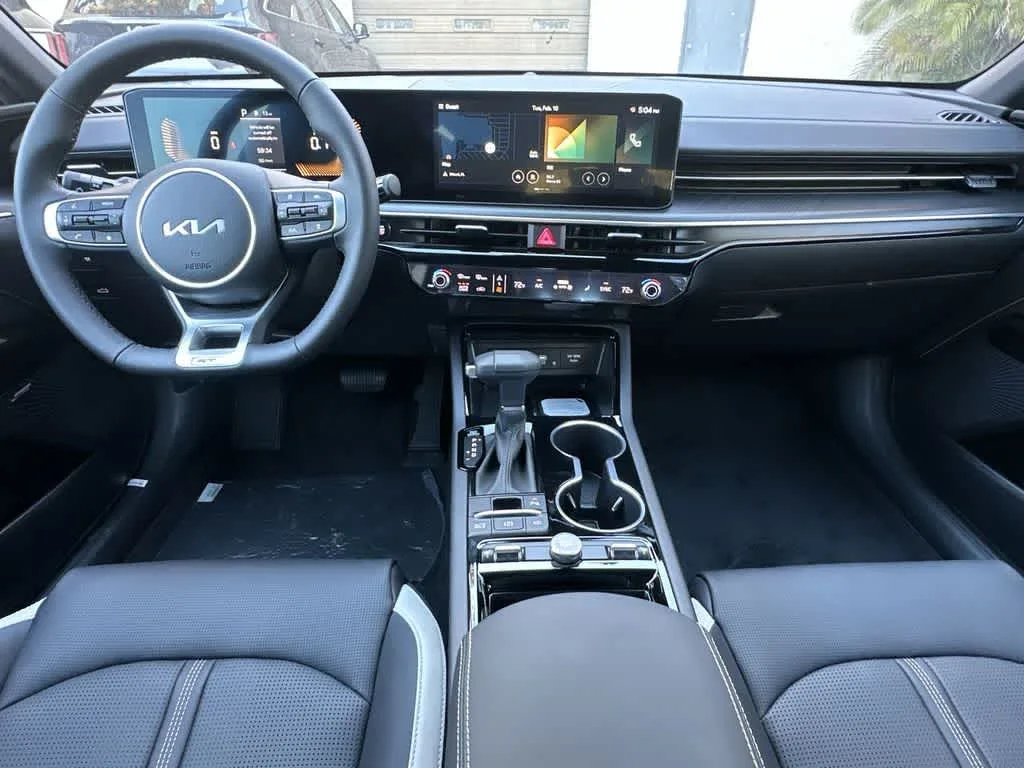2026 Kia K5 GT-Line photo 24