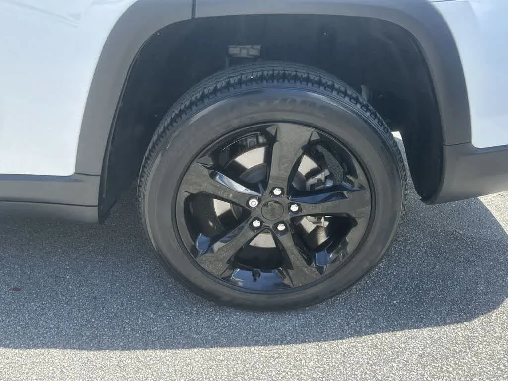 2024 Jeep Grand Cherokee L Altitude X photo 10