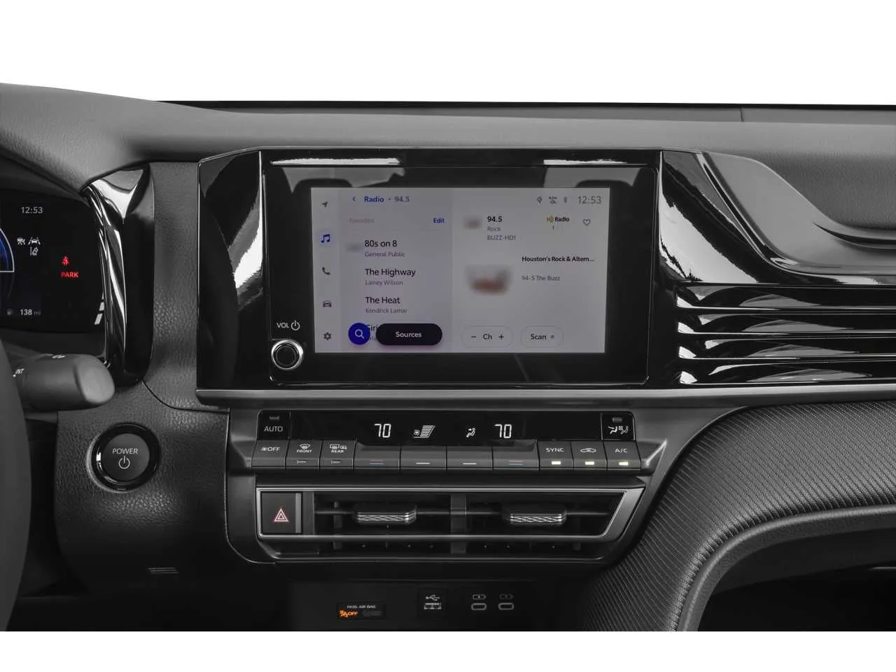 2025 Toyota Camry SE photo 7