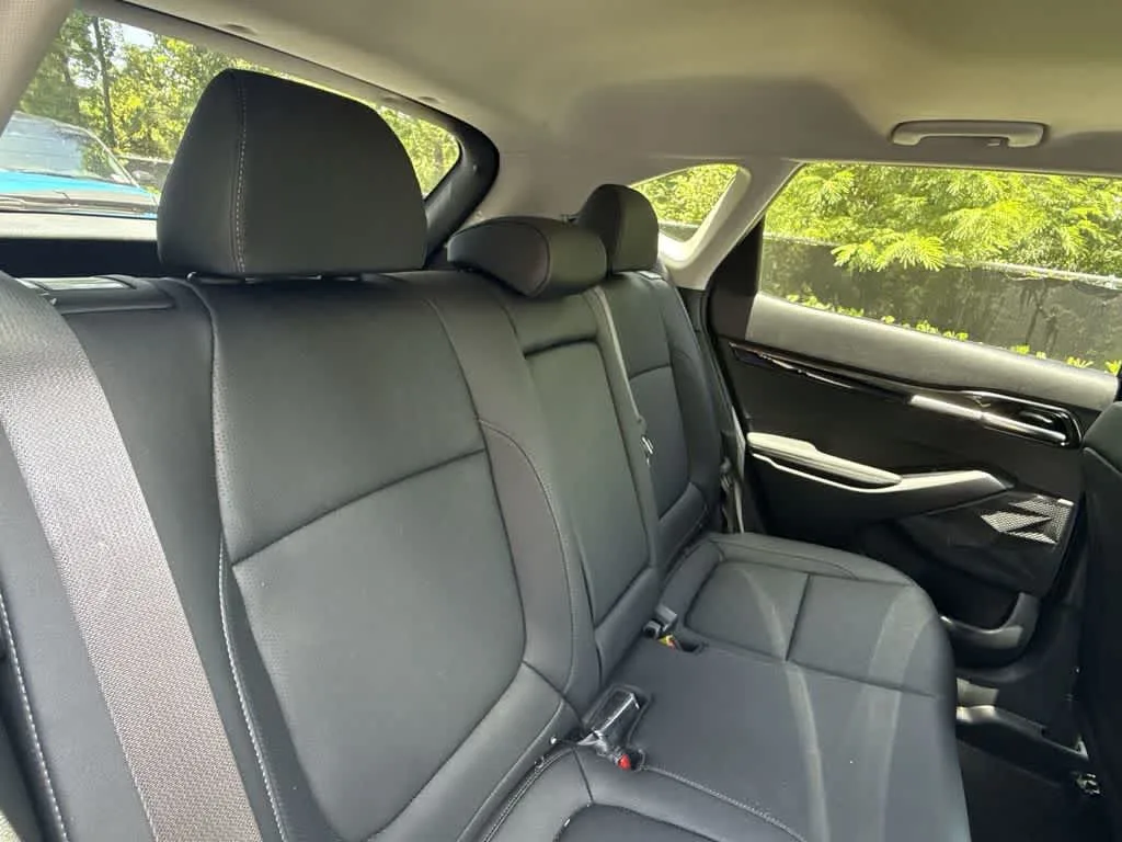 2026 Kia Seltos EX photo 13