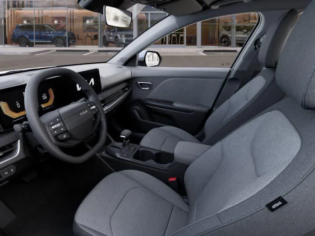 2026 Kia K4 LXS photo 16