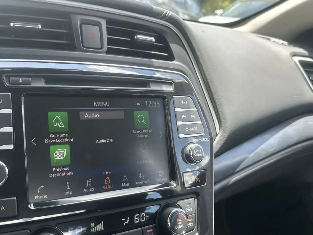 2023 Nissan Maxima Platinum photo 25