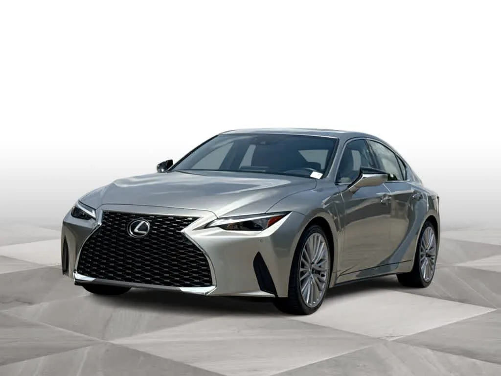 2023 Lexus IS 300 photo 4