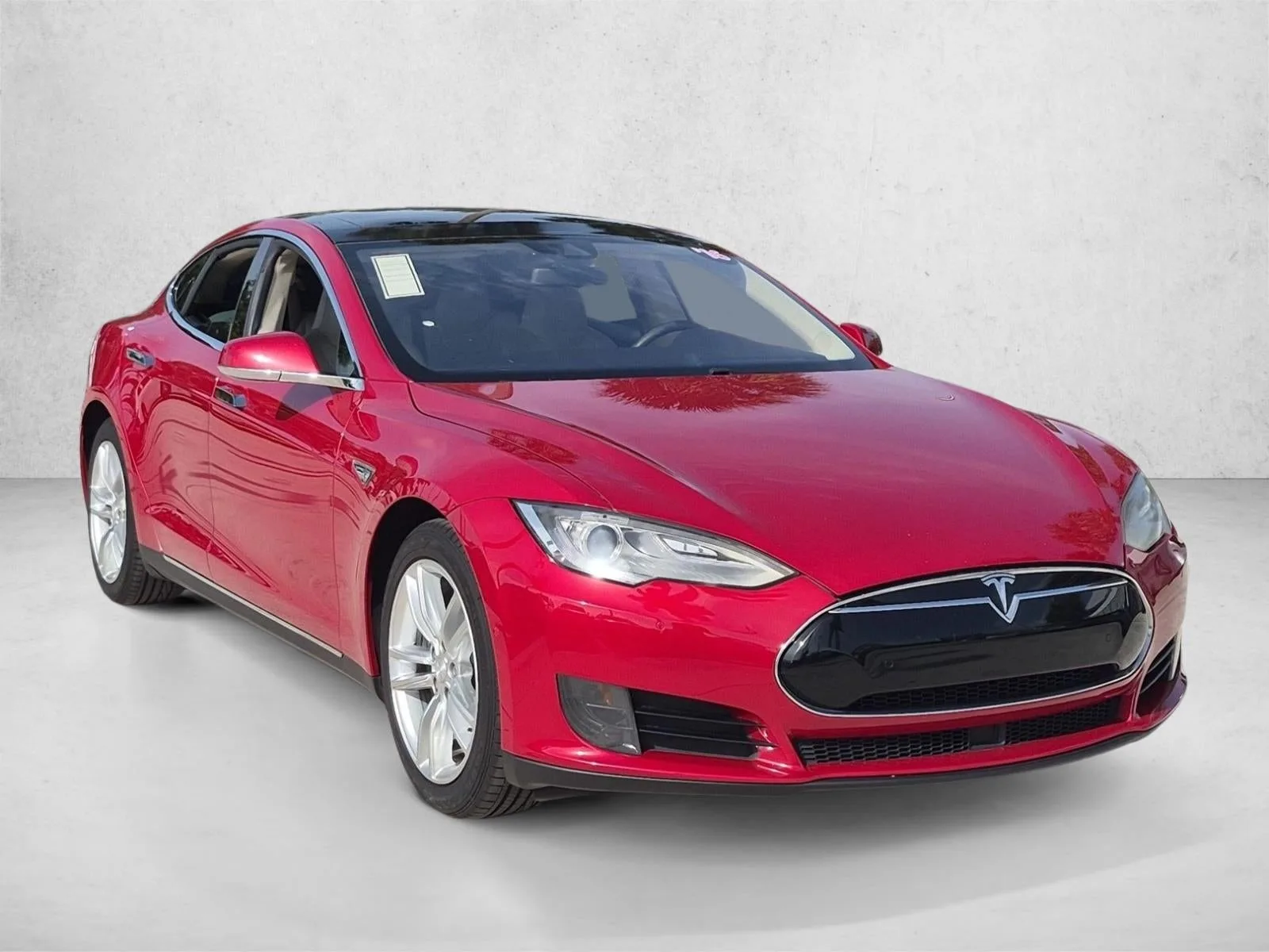 2016 Tesla Model S 4dr Sdn RWD 70 kWh Battery photo 3