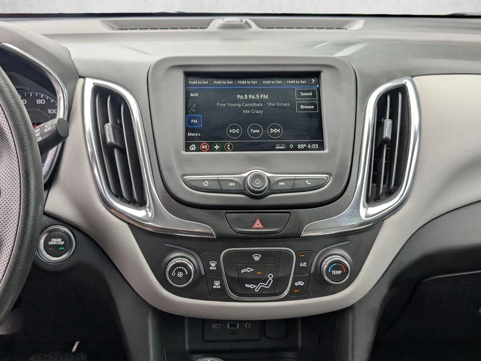 2019 Chevrolet Equinox LS photo 11