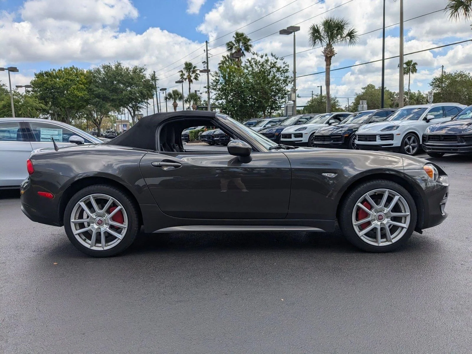 2017 FIAT 124 Spider Classica Convertible photo 8