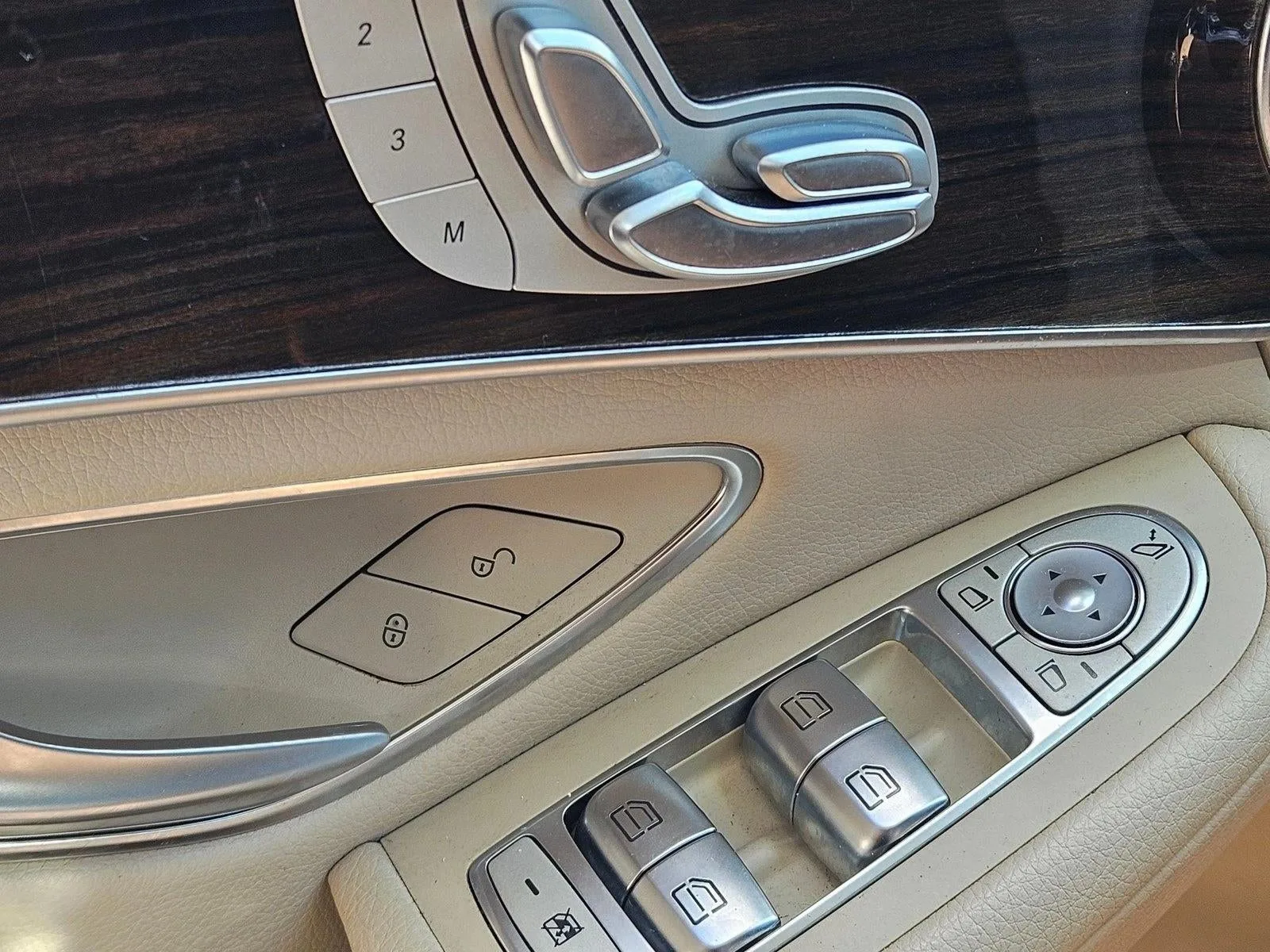 2019 Mercedes-Benz GLC GLC 300 SUV photo 8