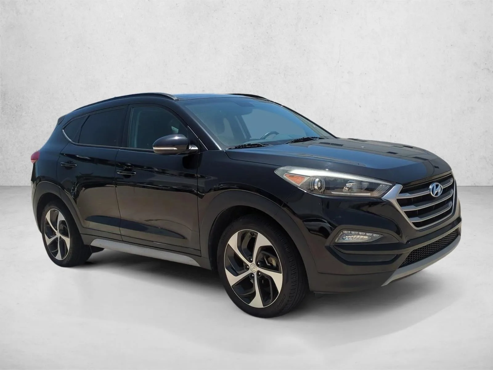 2017 Hyundai TUCSON Value FWD photo 3