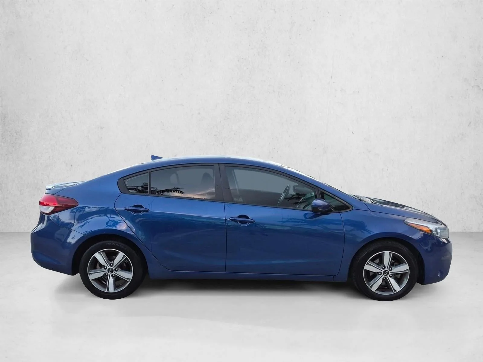 2018 Kia Forte S Auto photo 4