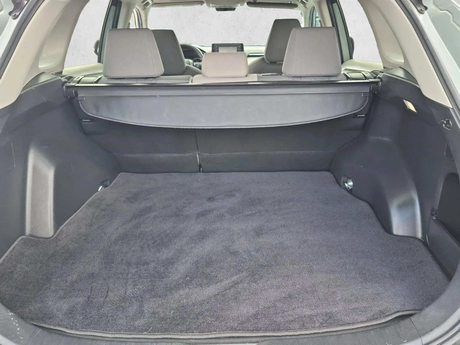 2022 Toyota RAV4 XLE photo 6