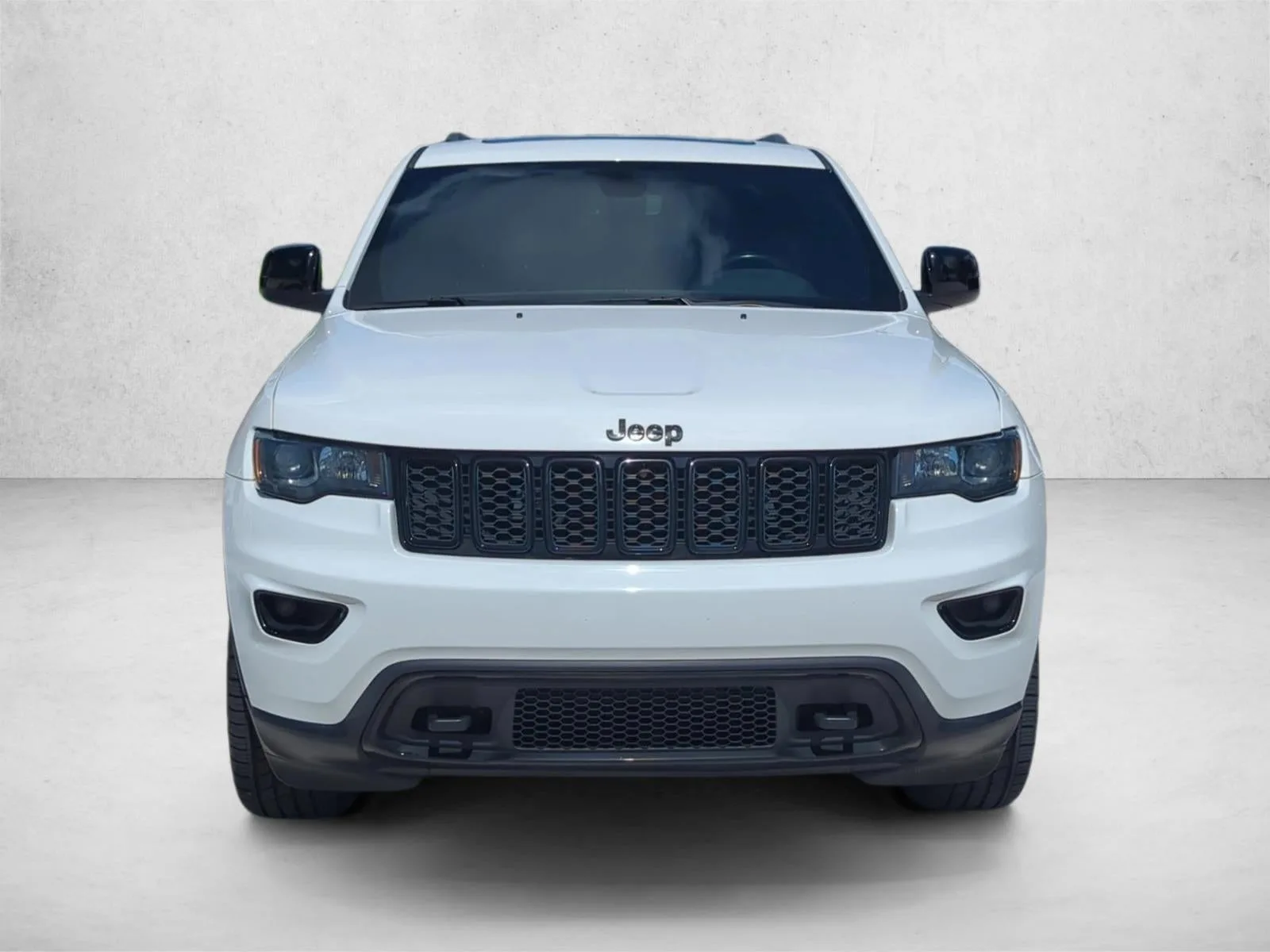 2018 Jeep Grand Cherokee Upland 4x4 *Ltd Avail* photo 2