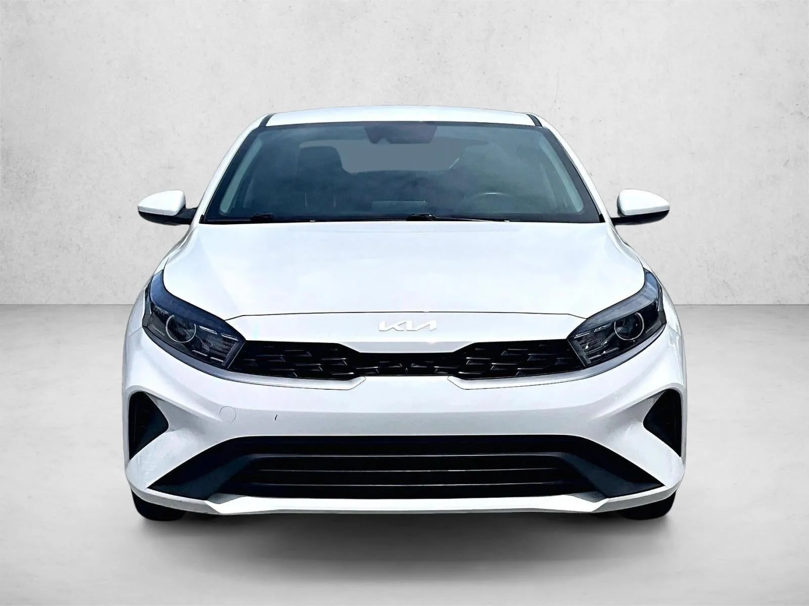 2024 Kia Forte LXS photo 3