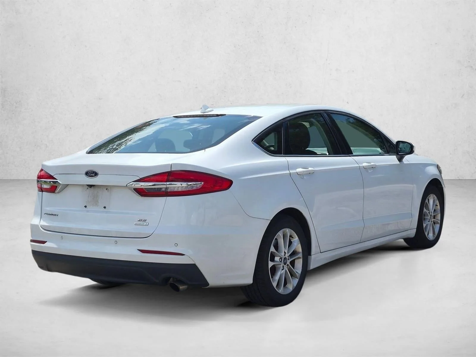 2019 Ford Fusion SE FWD photo 5