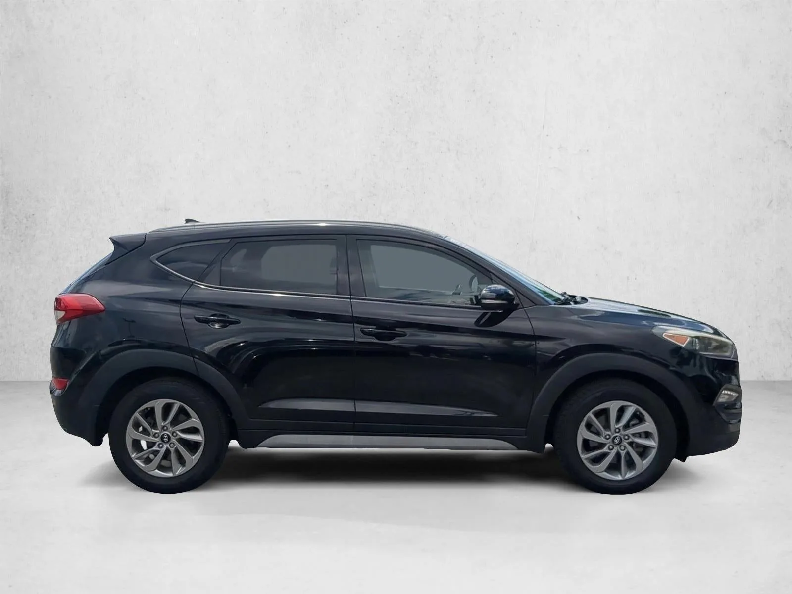 2017 Hyundai Tucson SE Plus photo 4