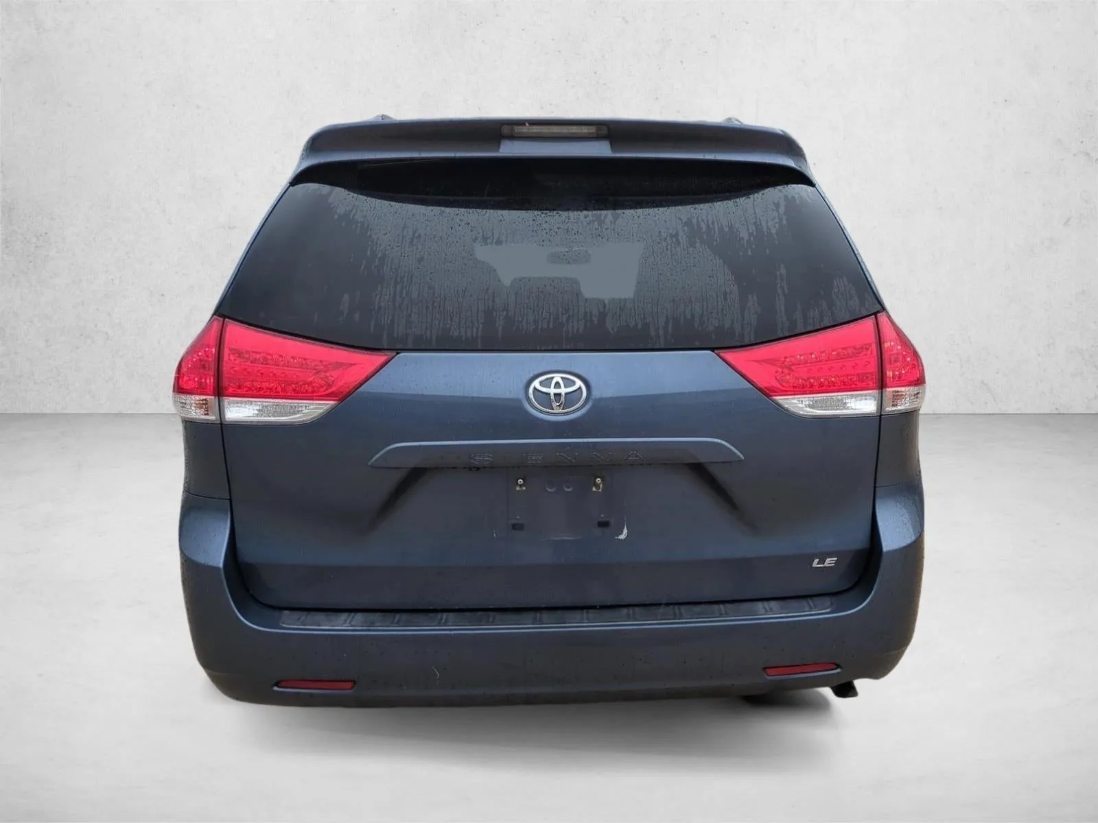2014 Toyota Sienna 5dr 8-Pass Van V6 LE FWD (Natl) photo 6