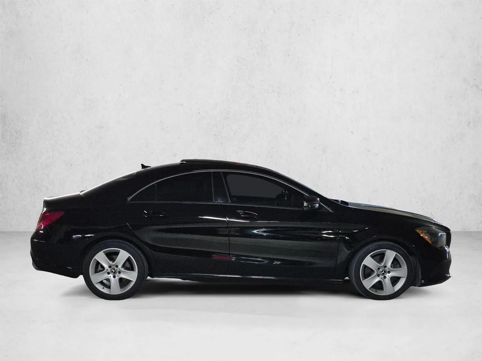 2019 Mercedes-Benz CLA 250 CLA 250 photo 4