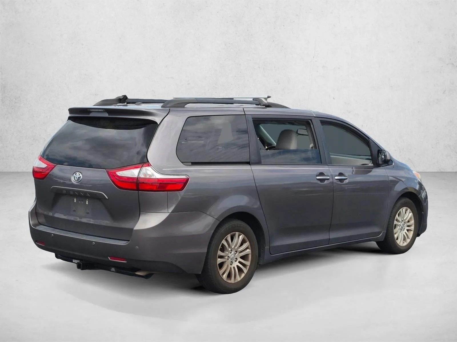 2015 Toyota Sienna Base photo 5