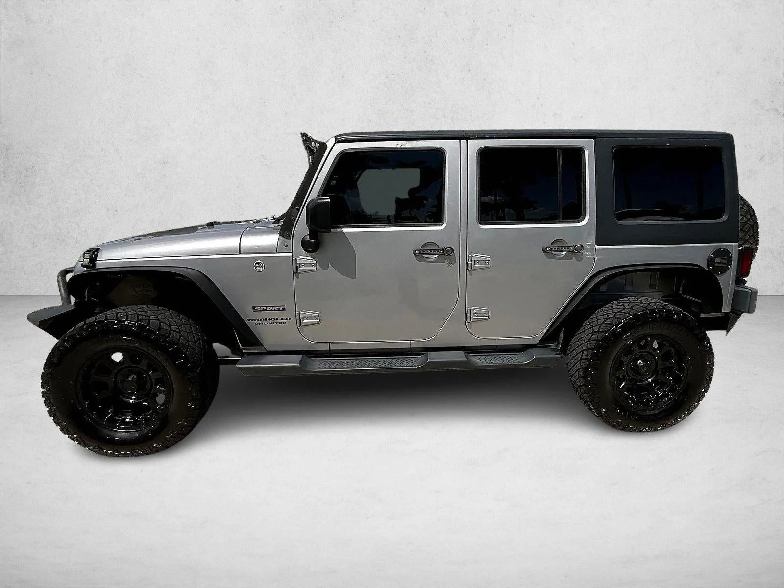 2016 Jeep Wrangler Unlimited 4WD 4dr Sport photo 6