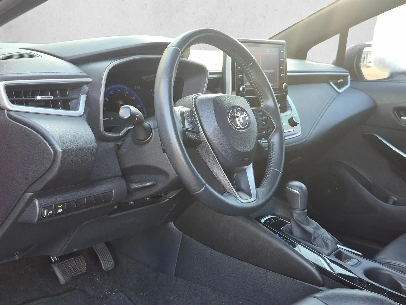 2020 Toyota Corolla XSE CVT (Natl) photo 2