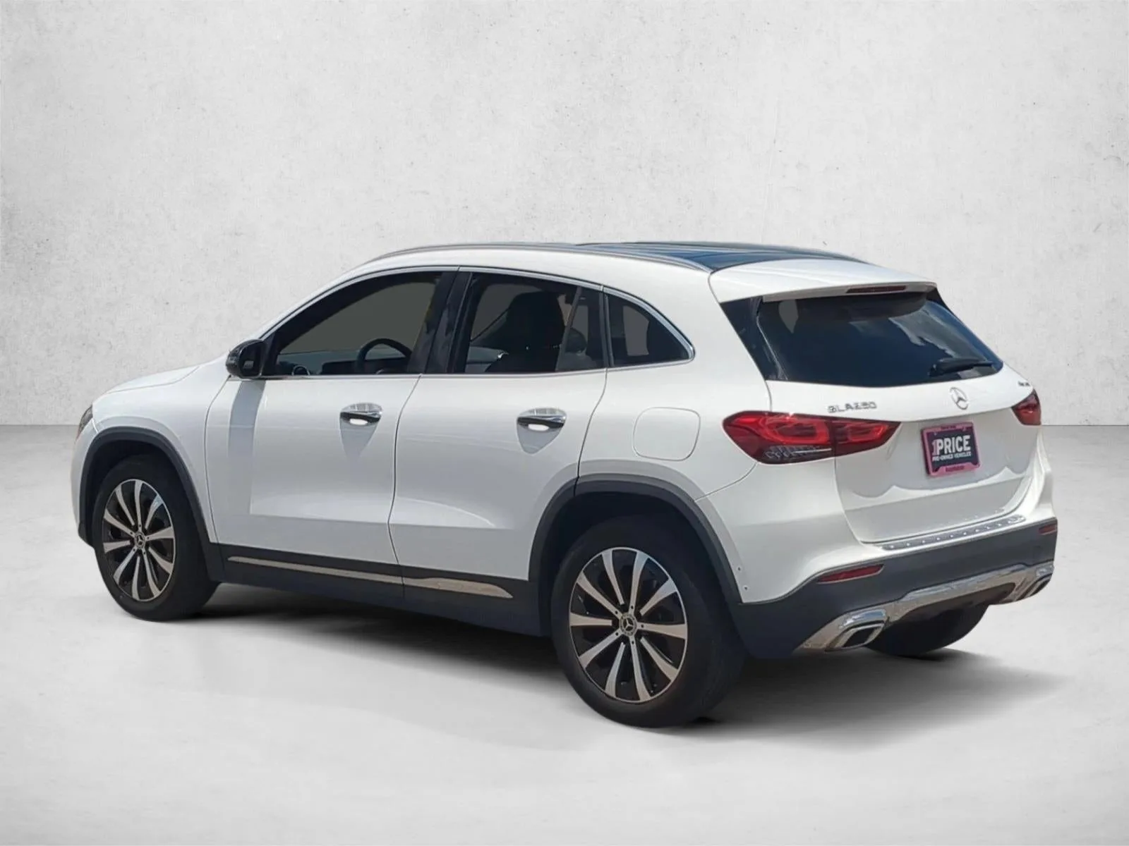 2022 Mercedes-Benz GLA 250 4MATIC® photo 8