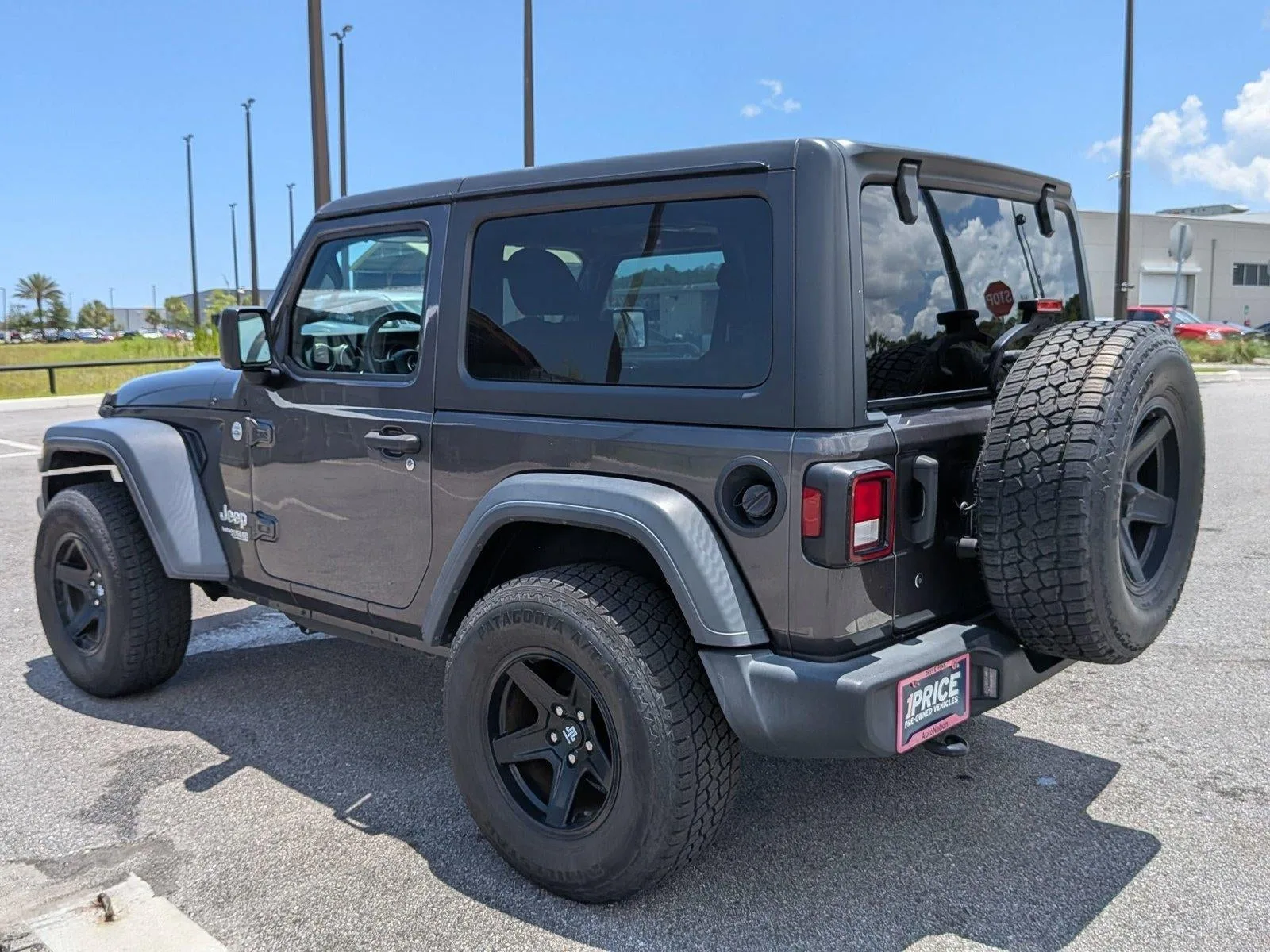 2020 Jeep Wrangler Sport S 4x4 photo 3
