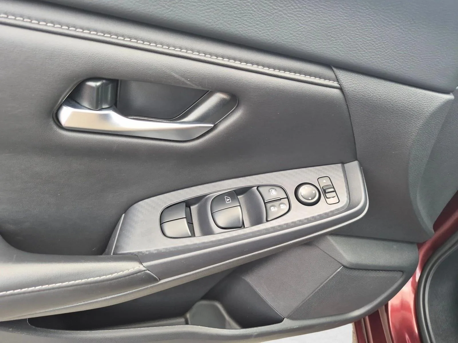 2024 Nissan Sentra SV CVT photo 8