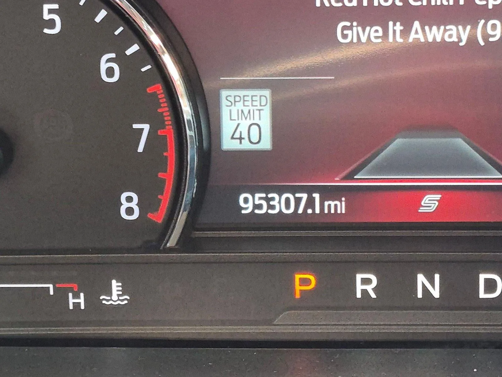 2022 Ford Explorer XLT RWD photo 6