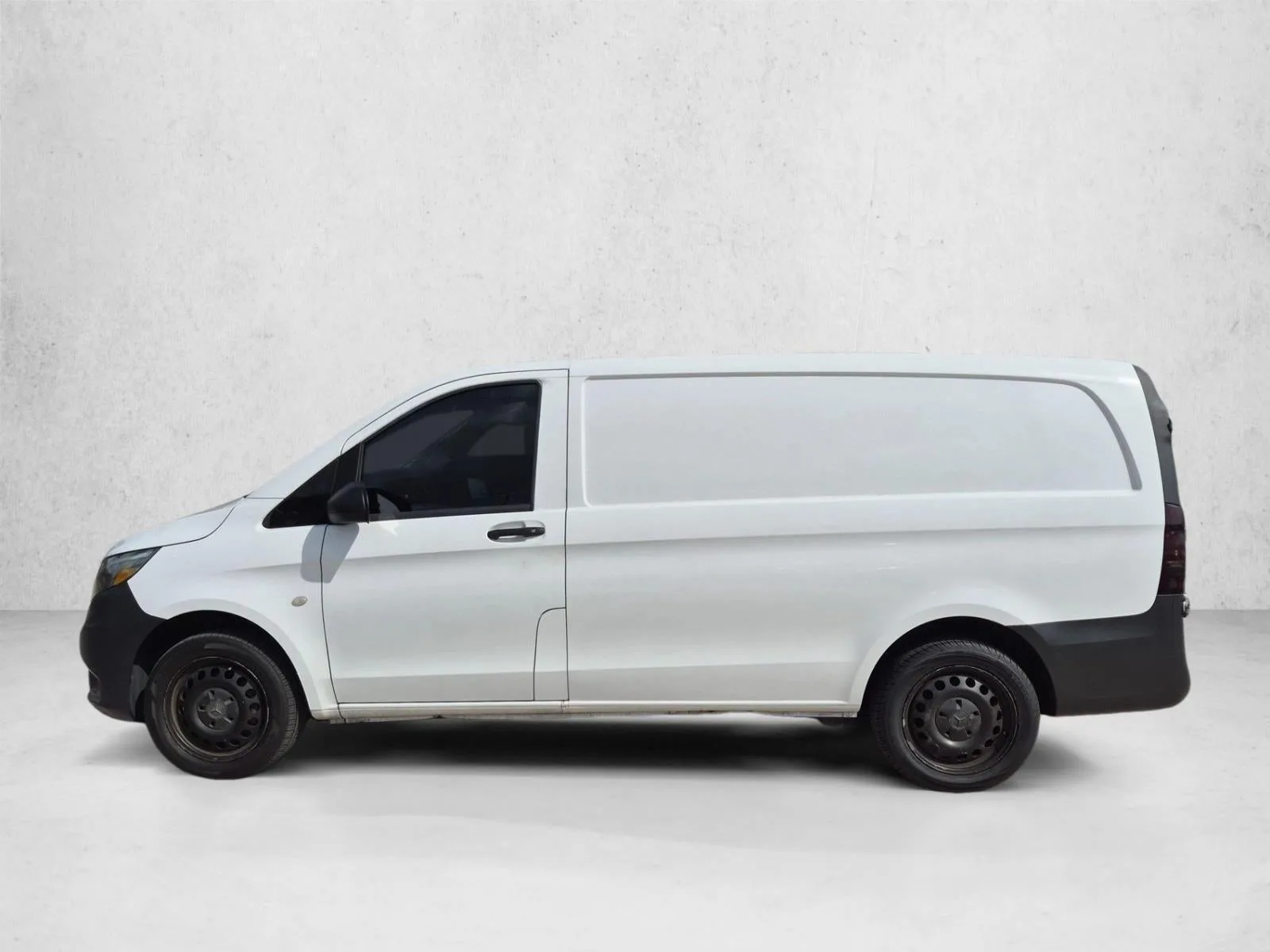 2016 Mercedes-Benz Metris Cargo Van RWD 126" photo 9