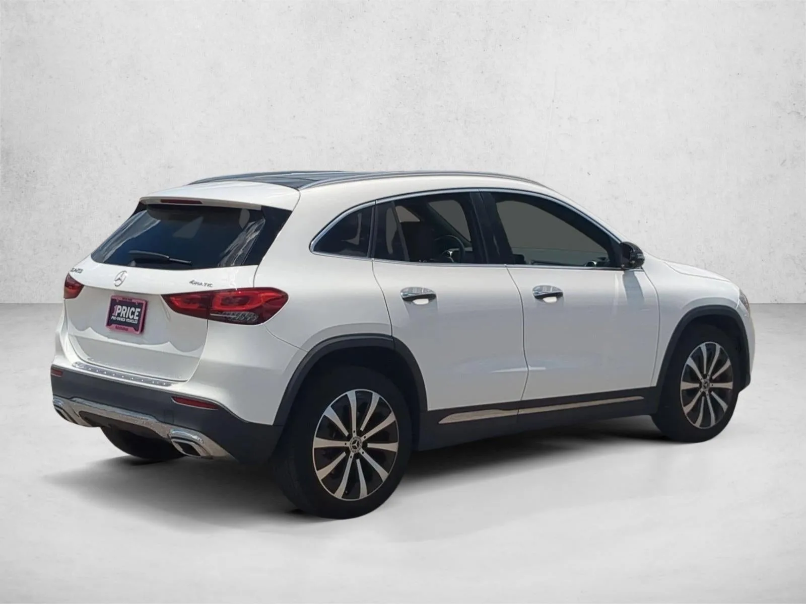 2022 Mercedes-Benz GLA 250 4MATIC® photo 5