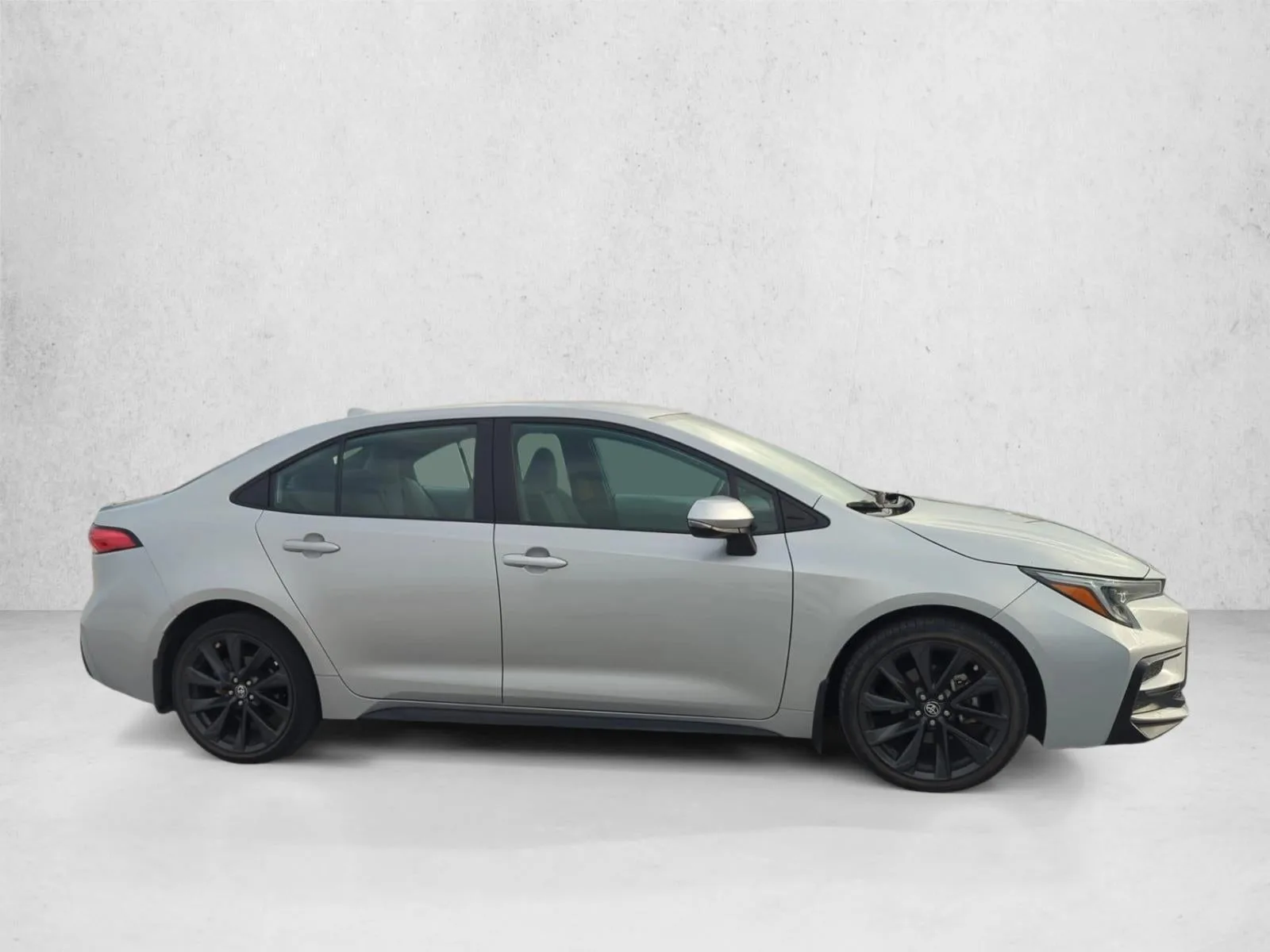 2024 Toyota Corolla SE CVT (Natl) photo 4